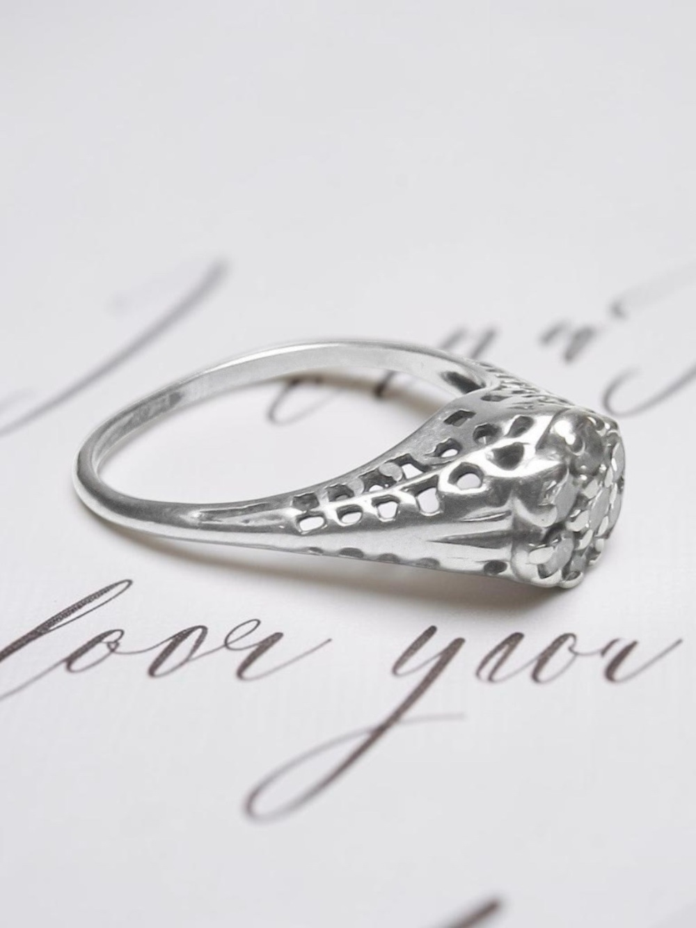 1930s Art Deco 14K White Gold Diamond Filigree Ring Size 6 - Picture 6 of 8